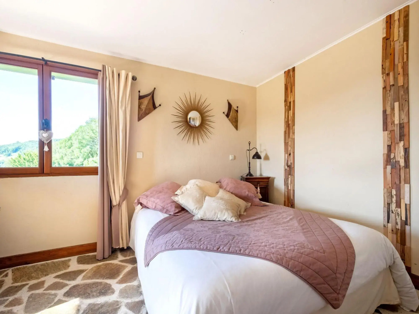 Plush holiday home in Altillac with a private swimming pool