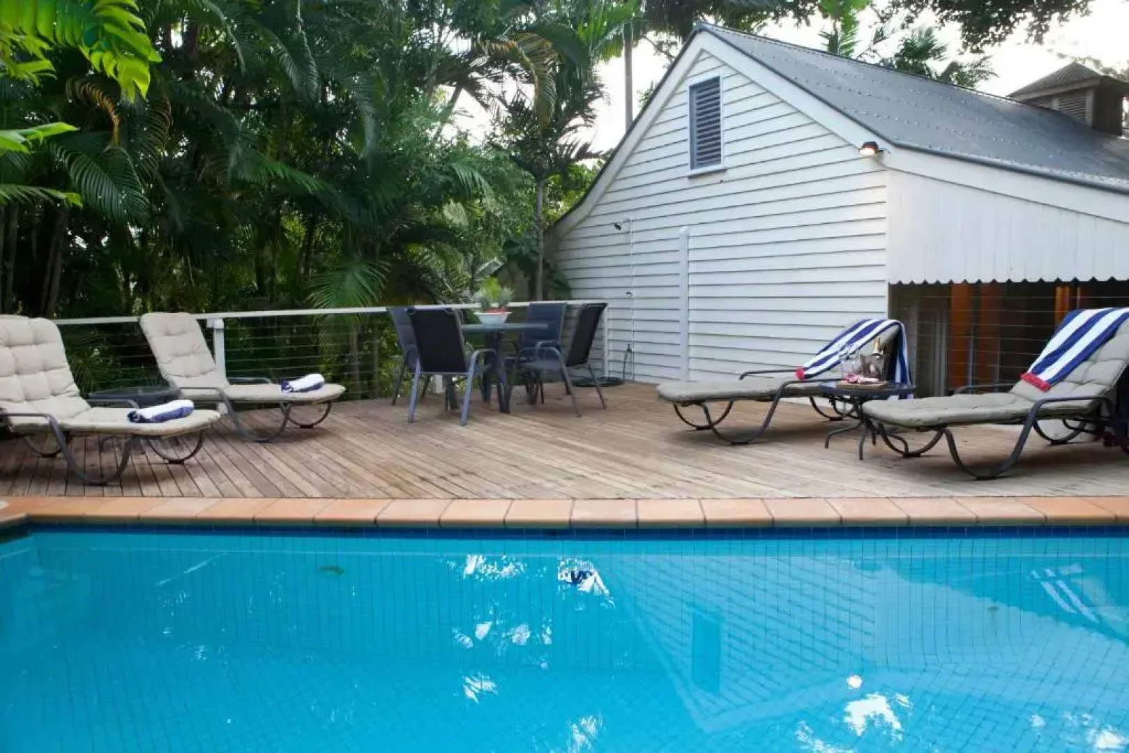 Port Douglas Cottage and Lodge