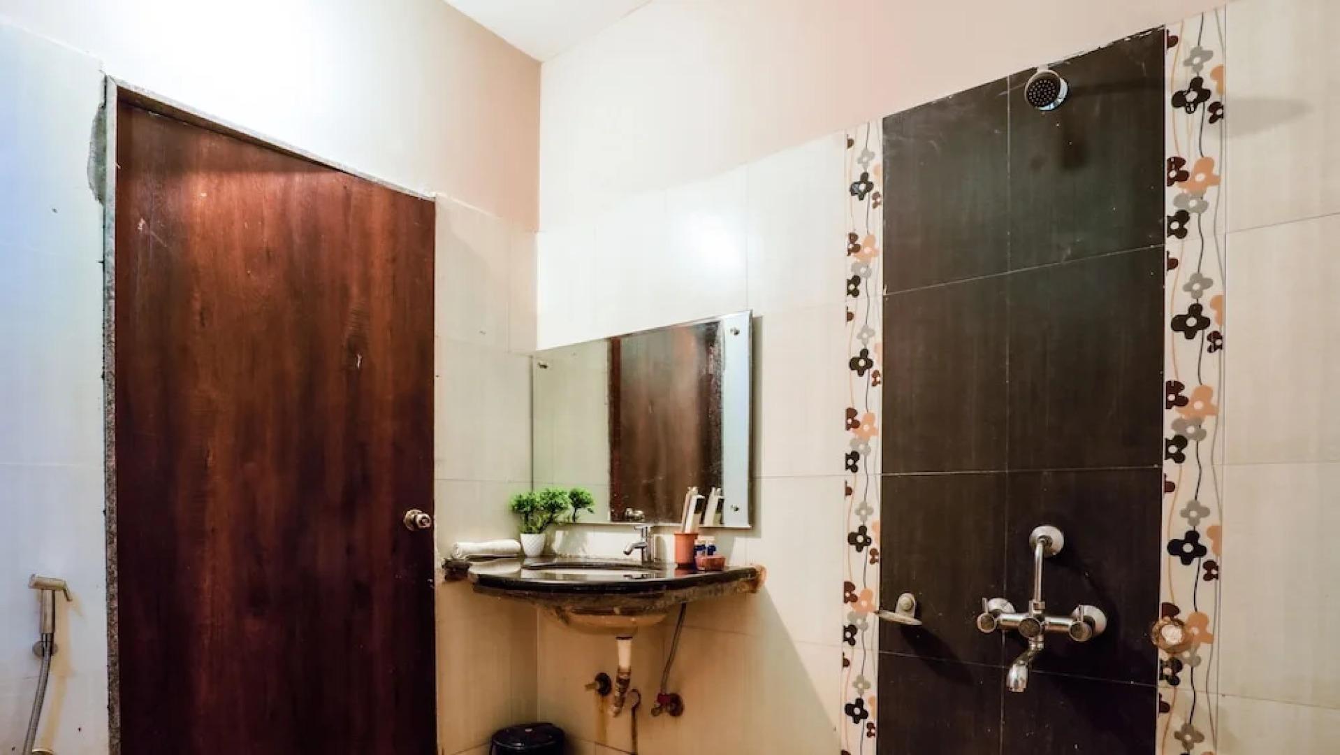 Greenscape By Beyond Stay Madhai