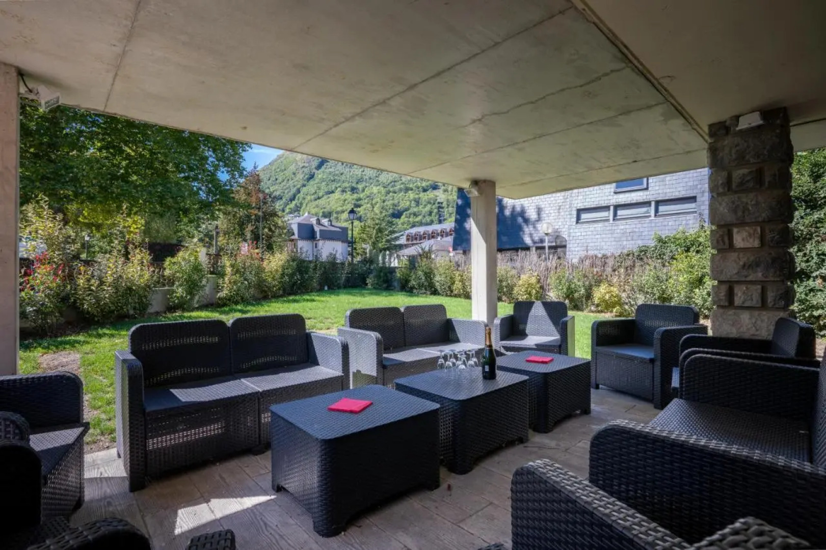 Grand Chalet St-Lary centre 13 à 15 pers