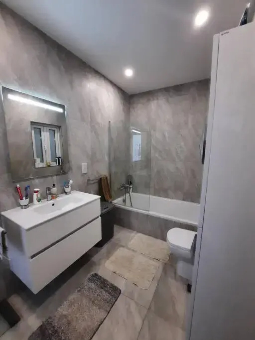 Cloud 7 Quality Sea Front Apartment