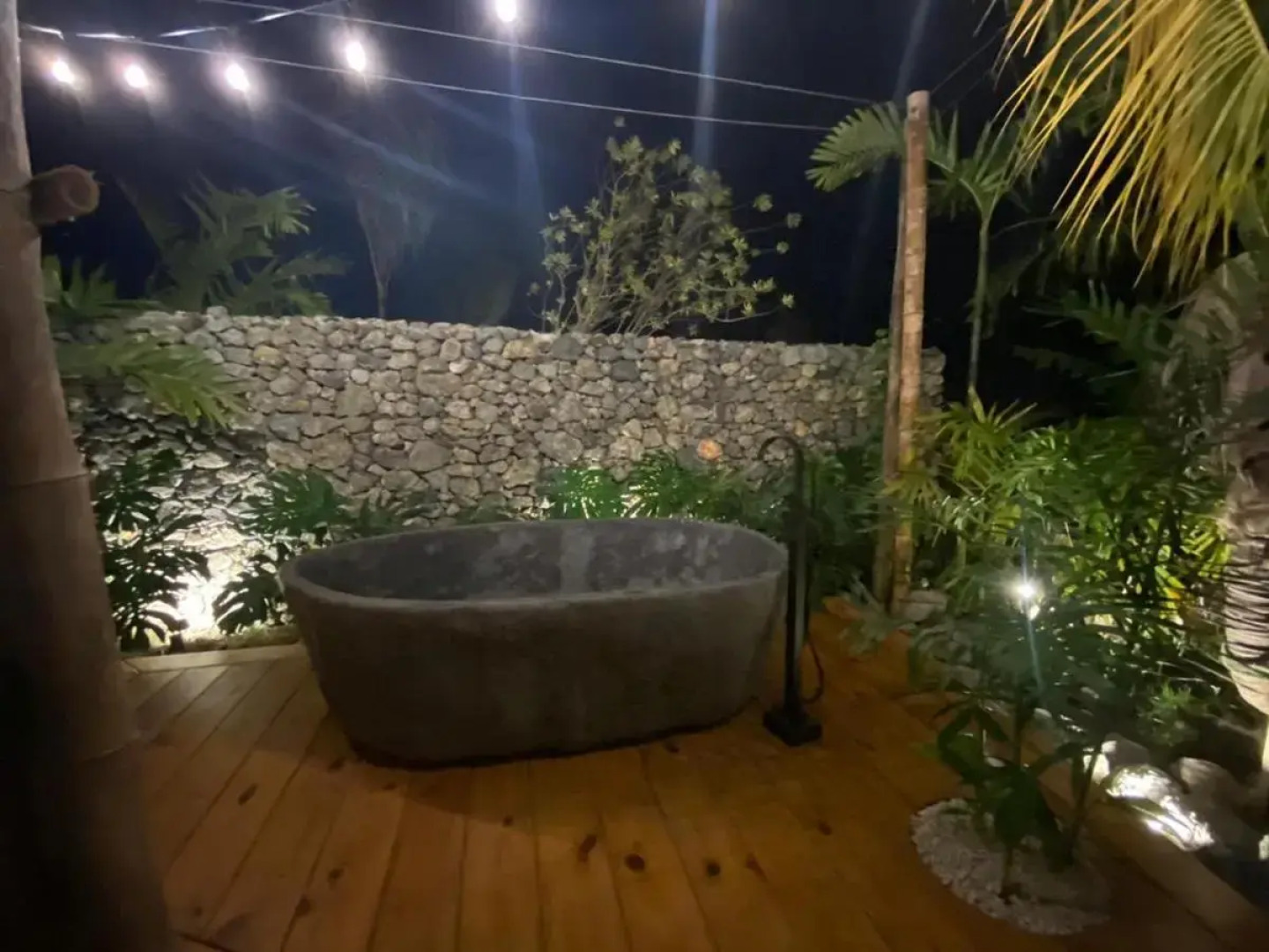 Green Land Bubble Glamping