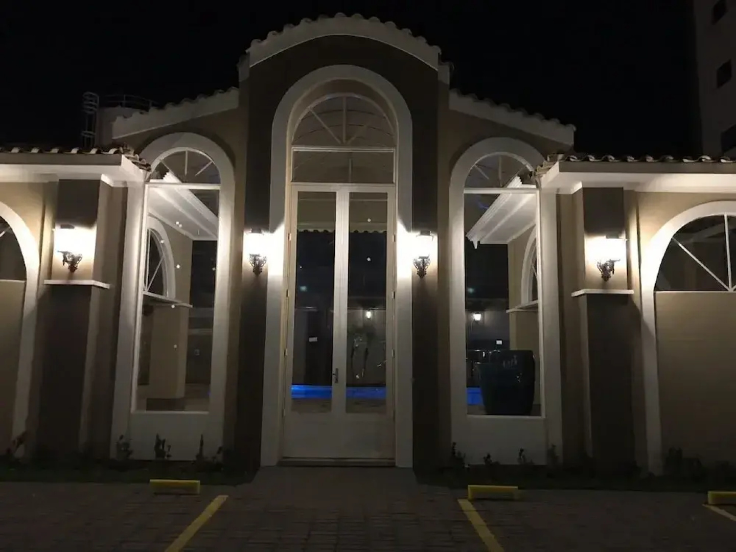 Hotel Oeste Plaza