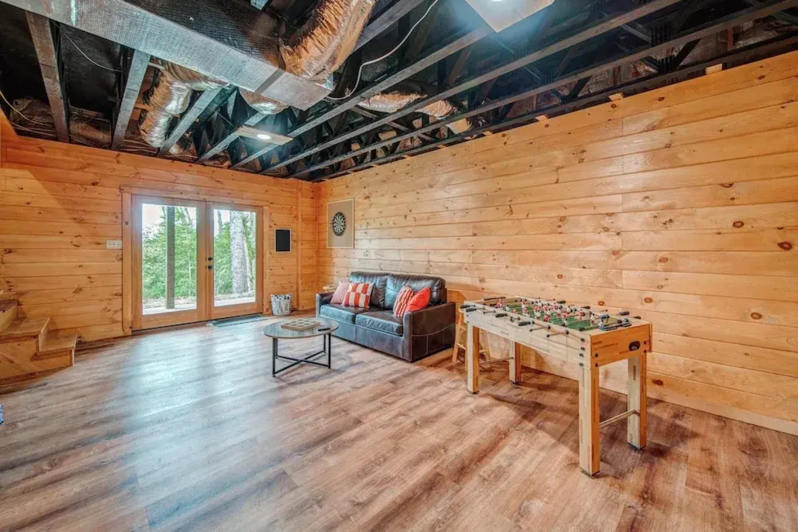 Gorgeous & Secluded 3 BDR Cabin in Mineral Bluff!