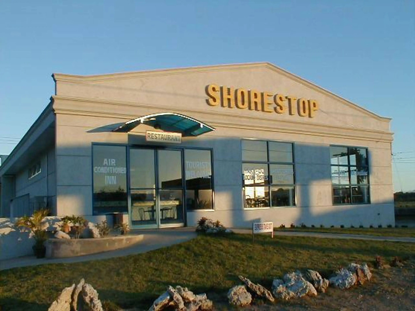 Shorestop Inn And Restaurant