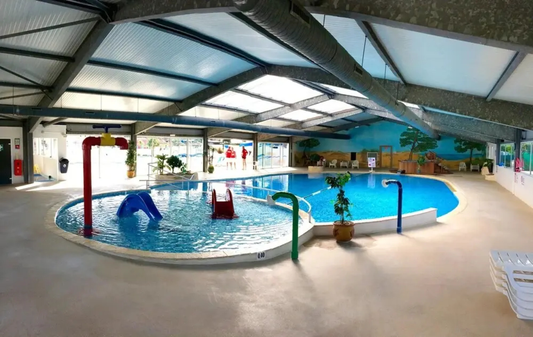 Property With 3 Bedrooms in Les Mathes, With Pool Access, Enclosed Gar