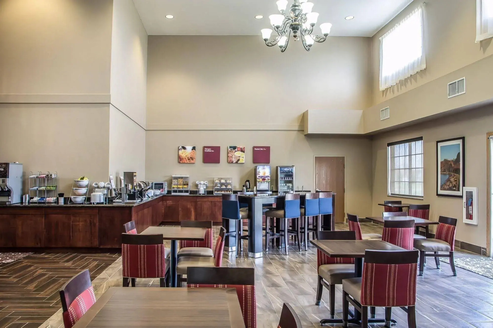 Comfort Suites Delavan - Lake Geneva Area