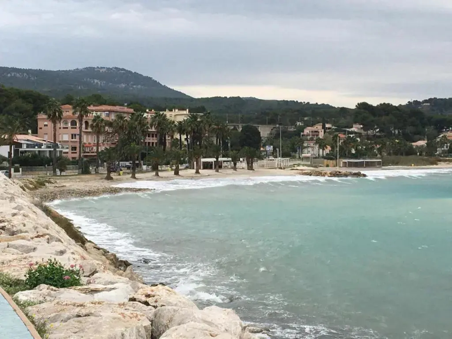 O FIL DE L'EAU BANDOL - App A05 - T3 avec Jardin et terrasse