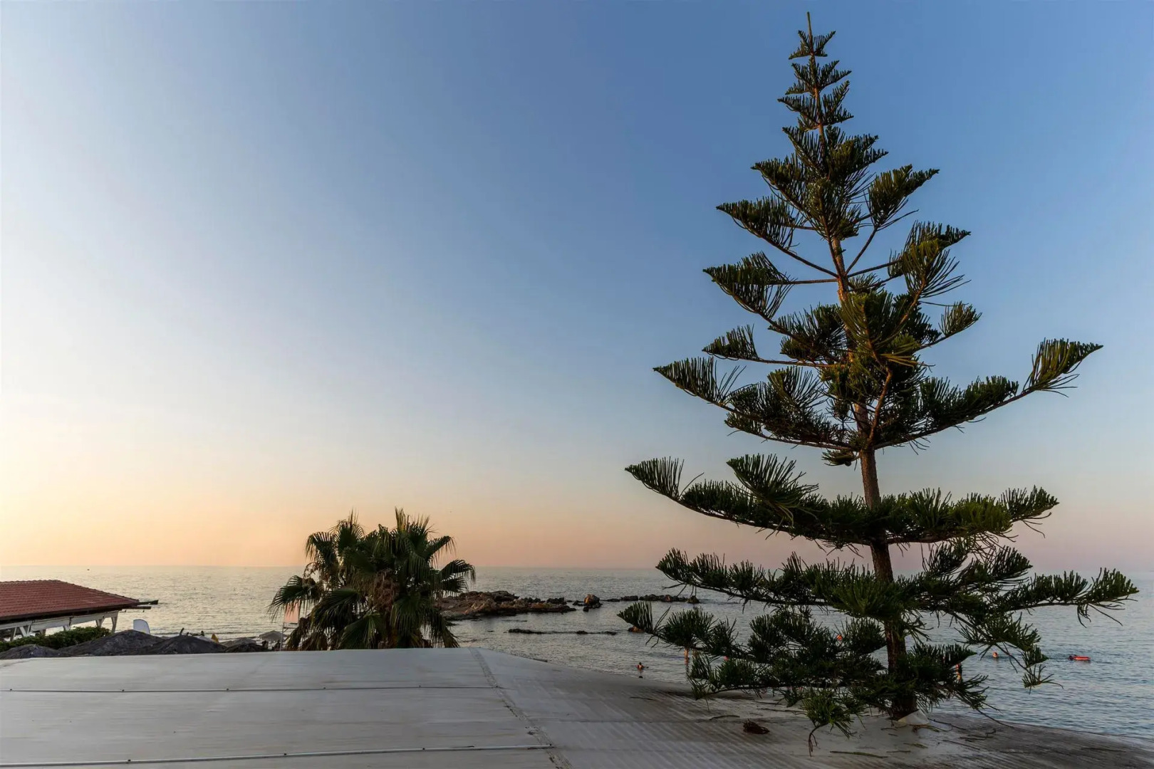 Kalamaki Luxury Suites