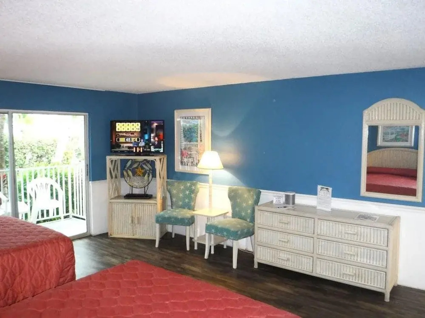 Waterside Inn on the Beach