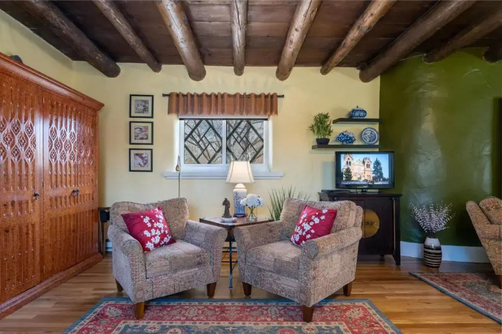 Inn Of The Turquoise Bear