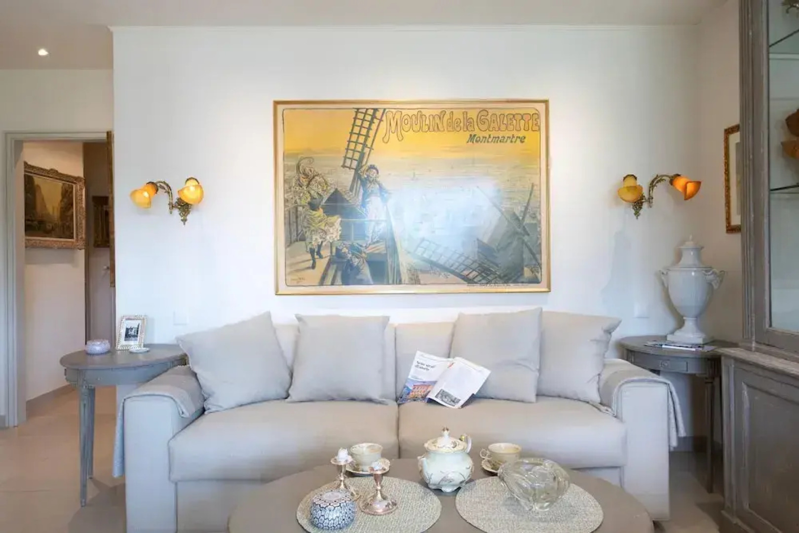 Queen Lake View in Ponte Tresa