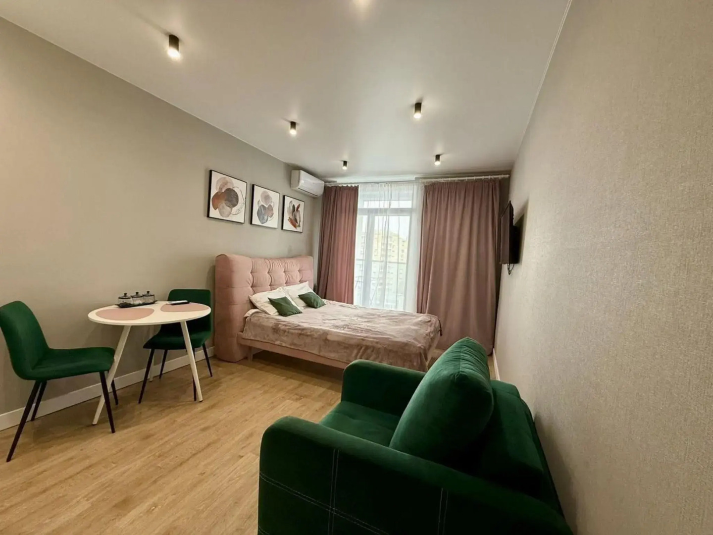 Апартаменты на улице Ясногорская-16/2