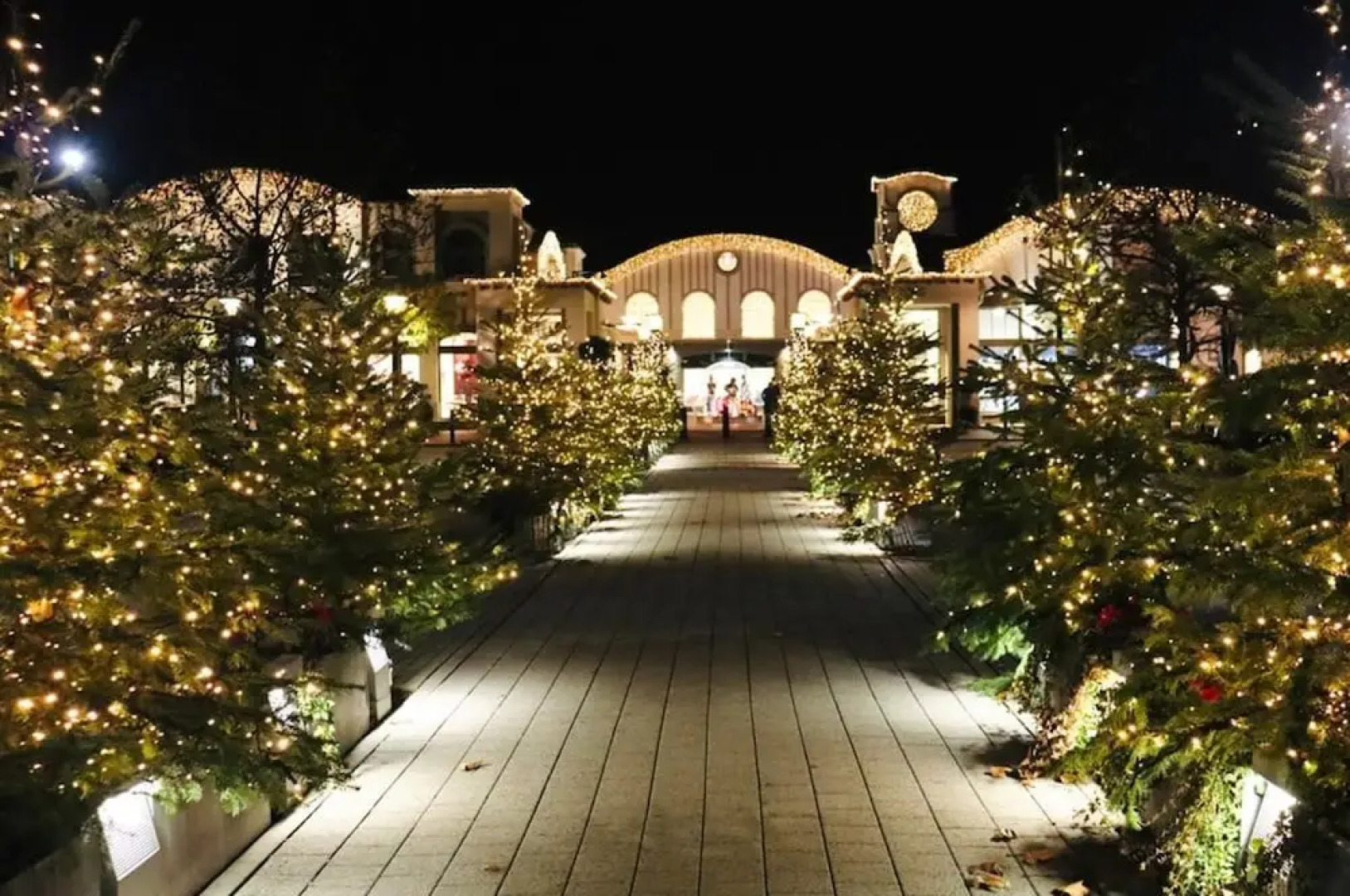 Intergroup Business & Design Hotel