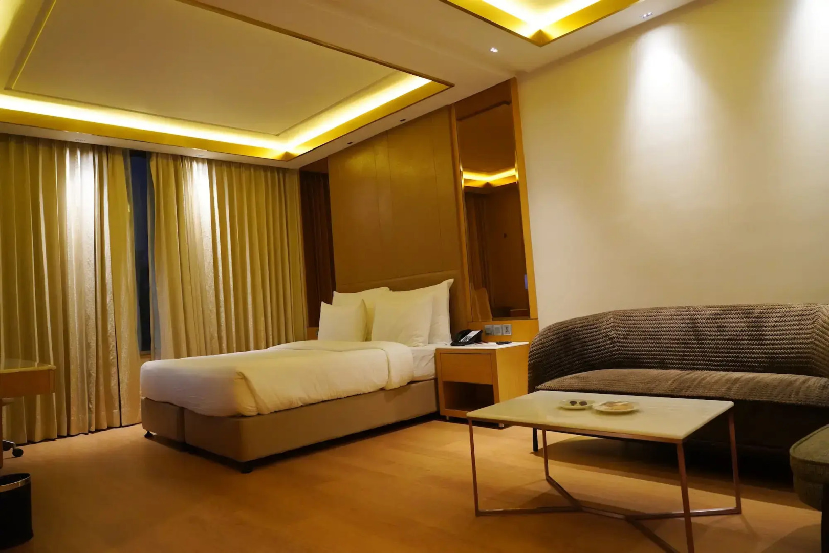 Nirvana Luxury Hotel Ludhiana