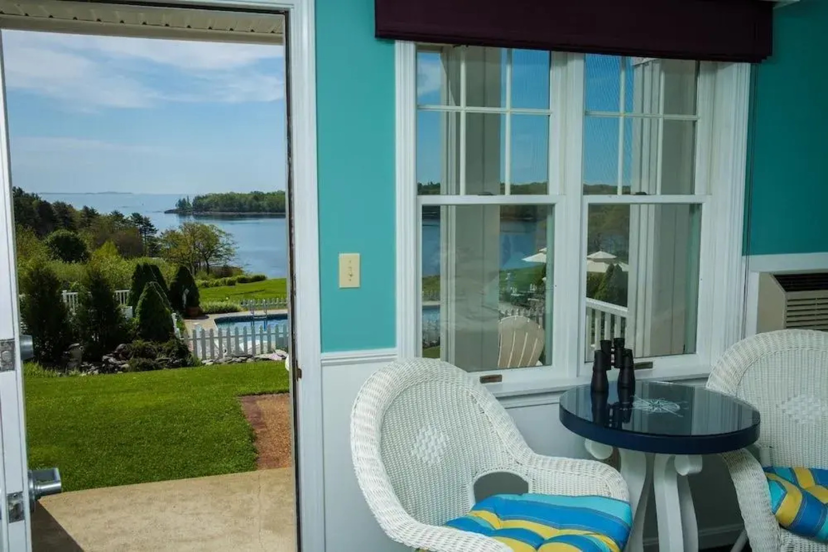 Strawberry Hill Seaside Inn