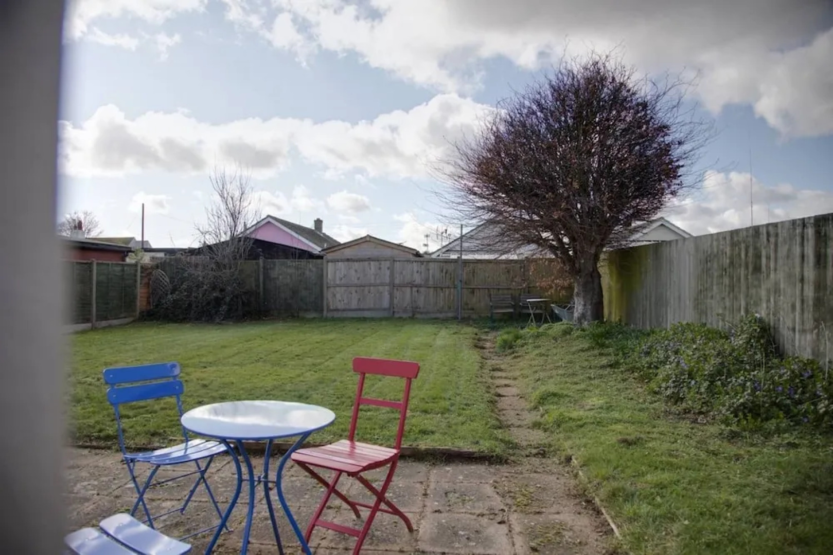 Bungalow 2 min Walk to Beach and sea Sleeps 6