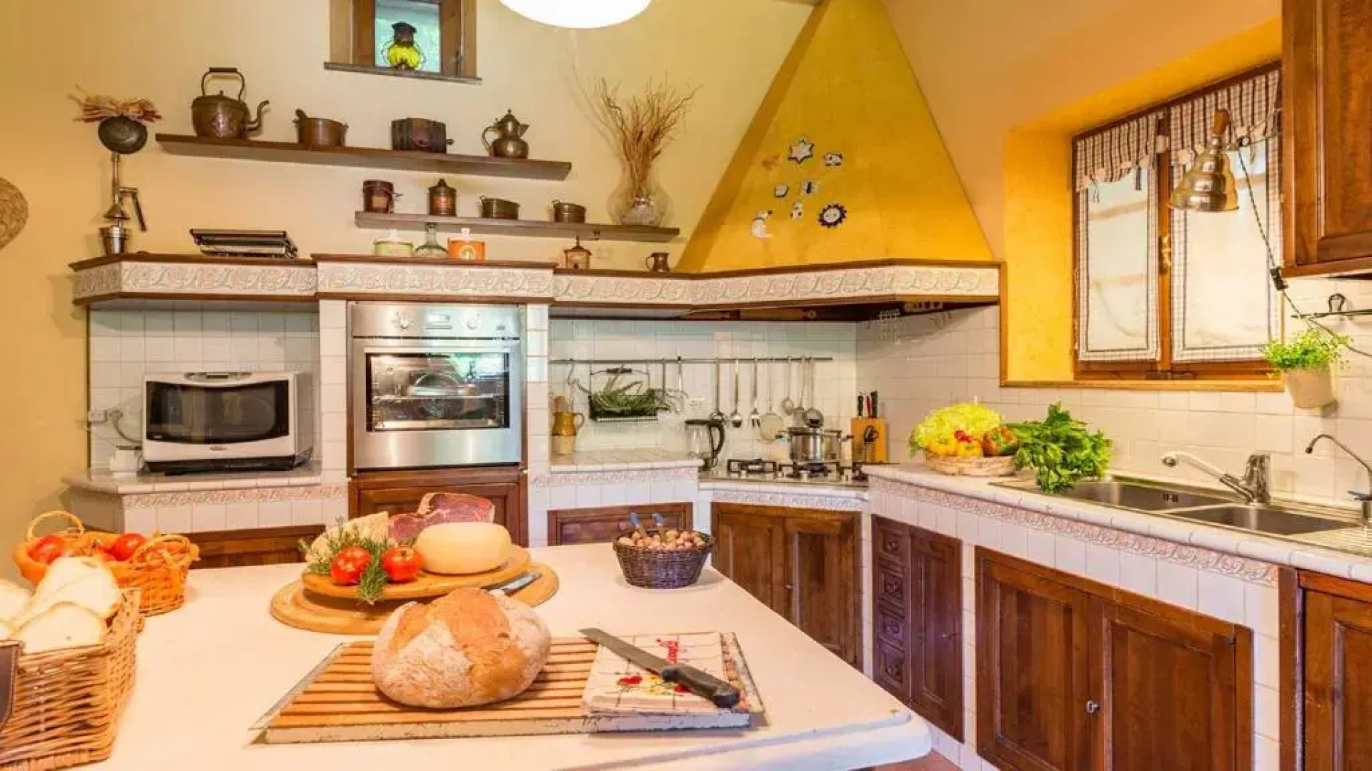 LA CASA DELL'ARTISTA 6, Emma Villas