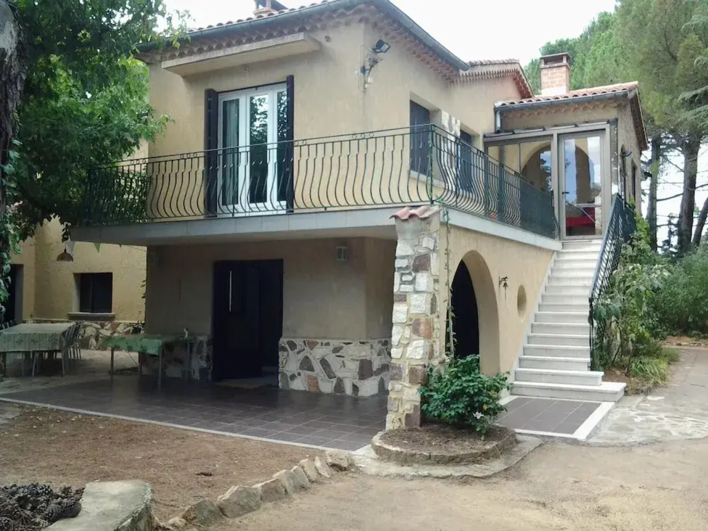 House With 6 Bedrooms in Bagnols-sur-cèze, With Private Pool, Enclosed Garden and Wifi