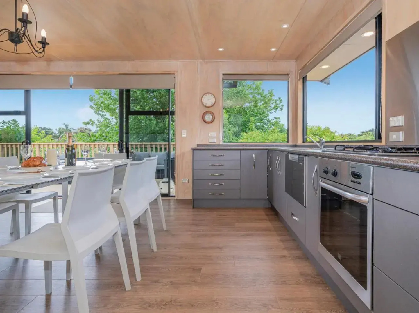 All Decked Out - Matarangi Holiday Home