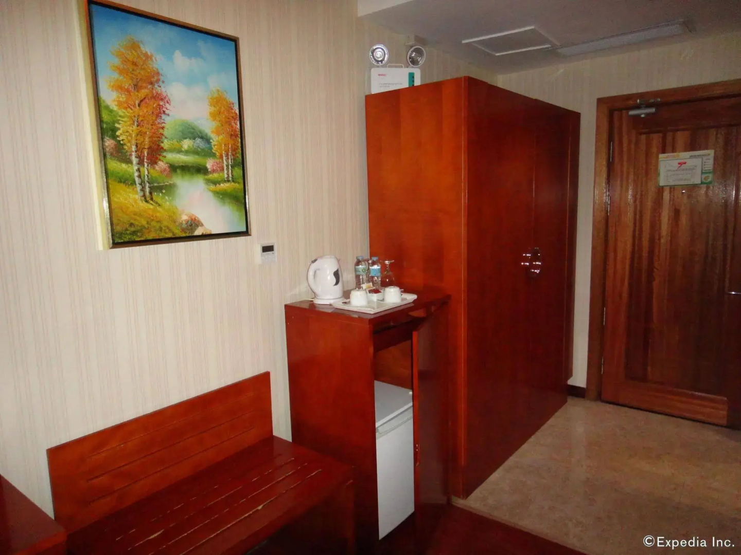 Sunlight Guest Hotel