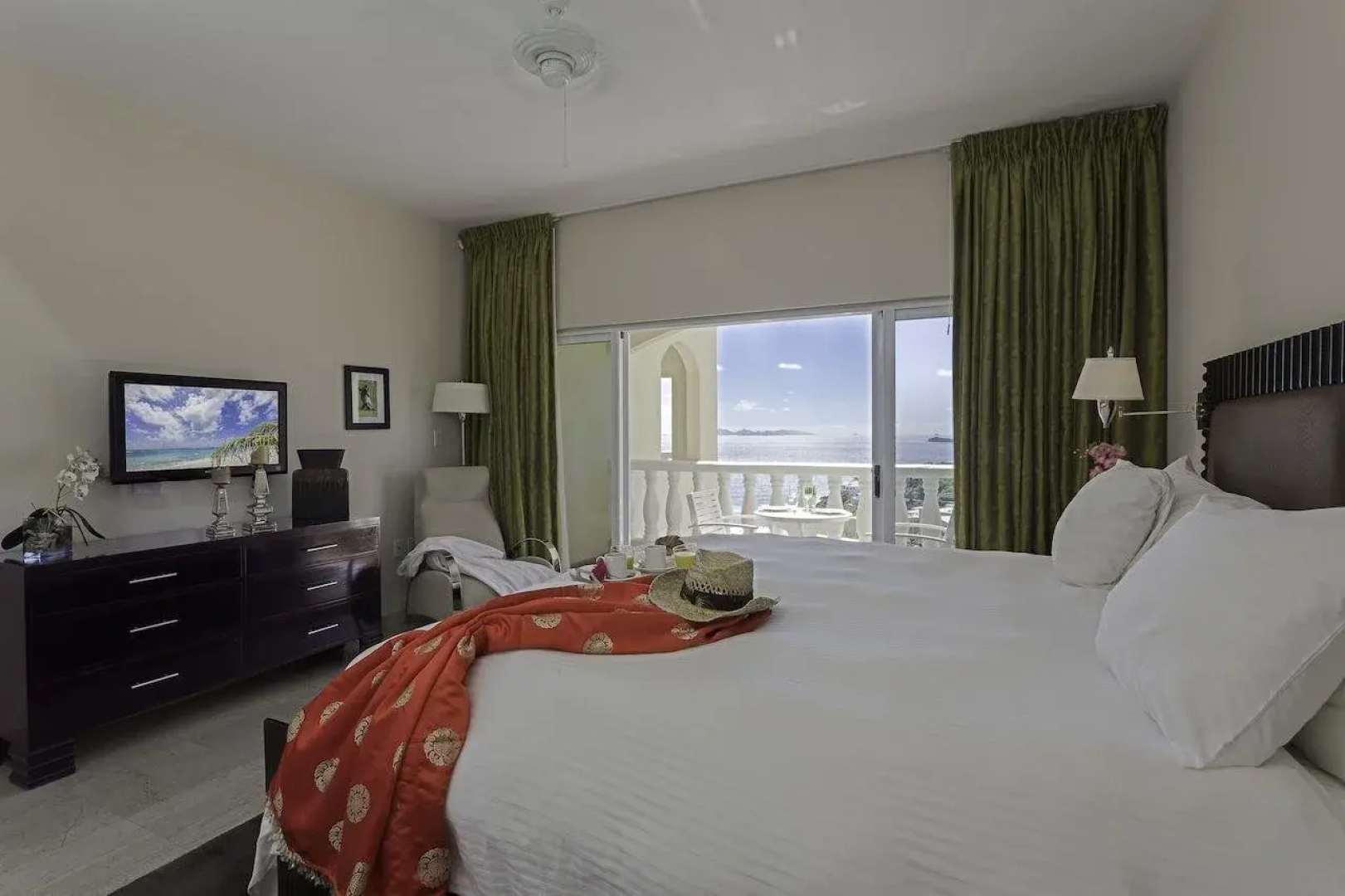 Princess Heights Luxury Boutique Condo Hotel