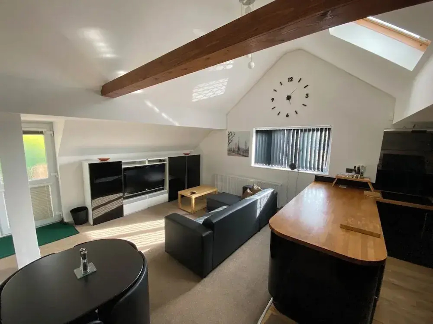 Spacious One Bed Deluxe Apartment in Daventry