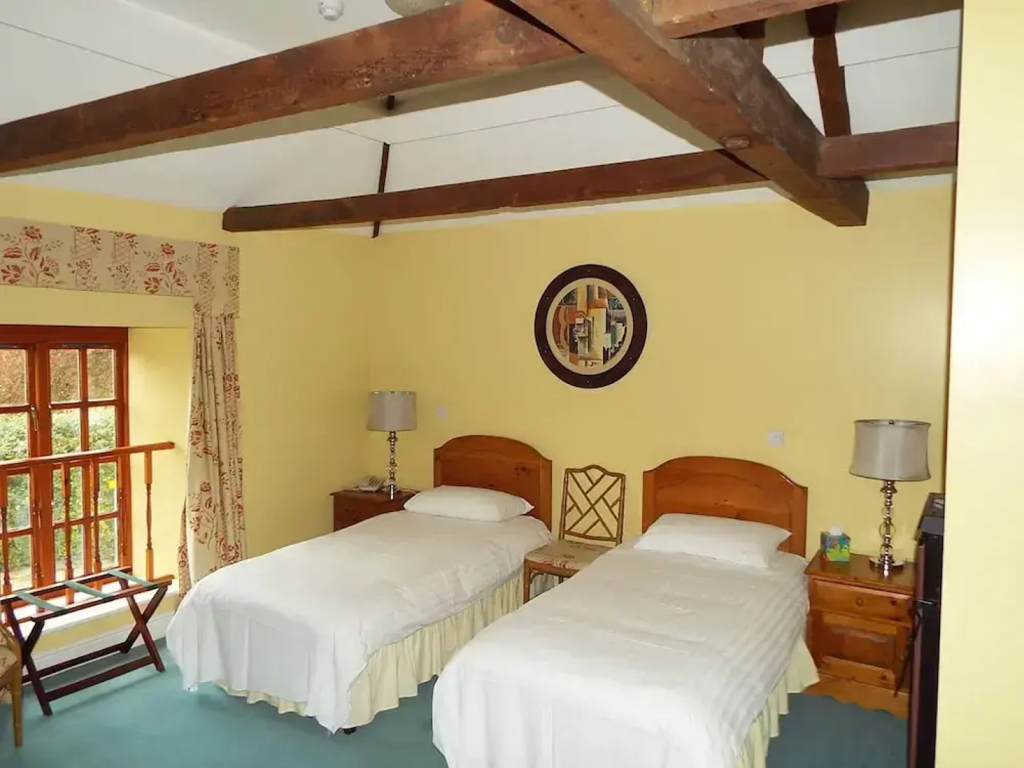 The Roade House Rooms