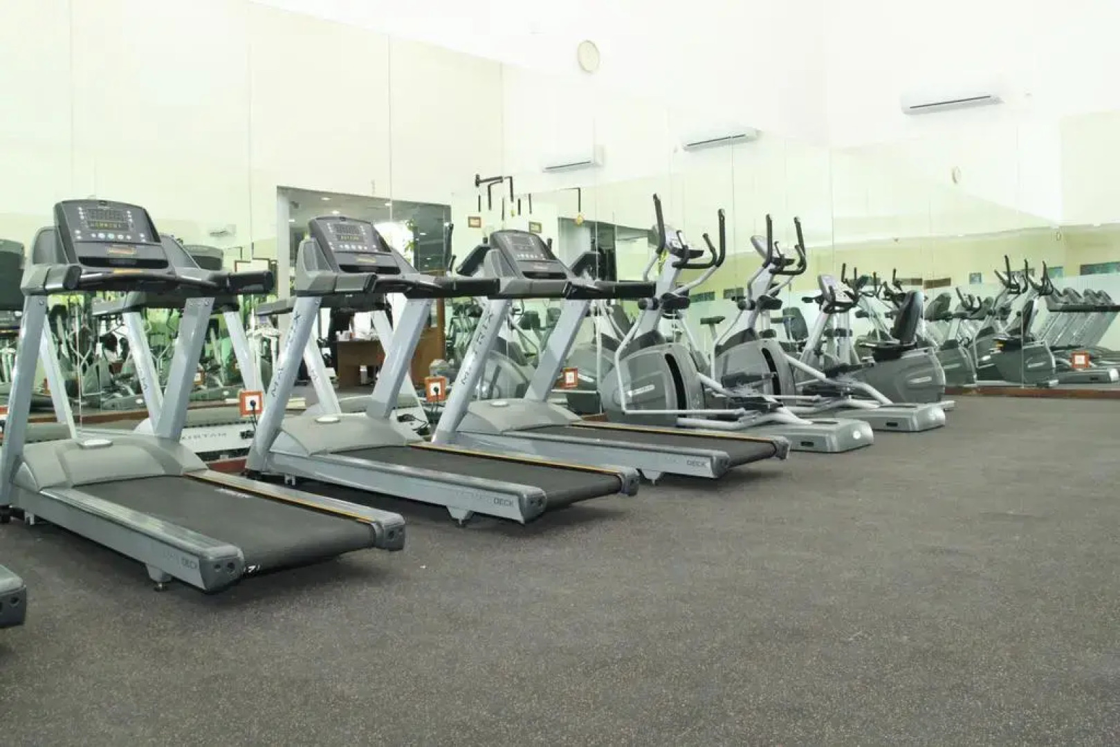 Aryaduta Suites Semanggi