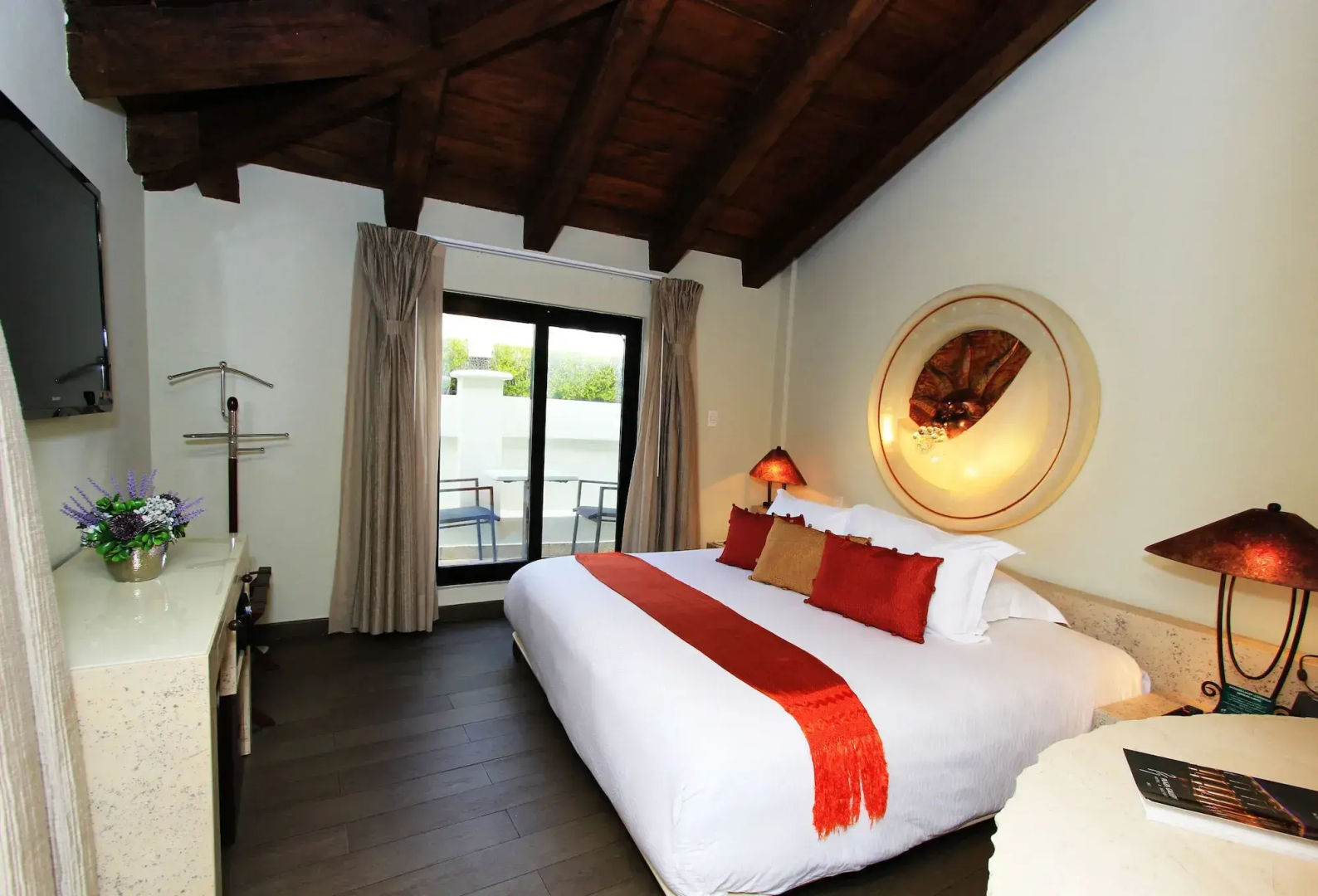 Plaza Gallery Hotel & Boutique