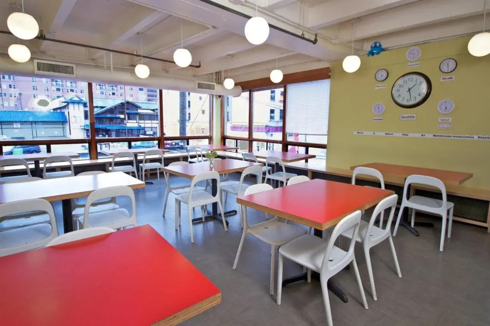 HI Seattle at the American Hotel