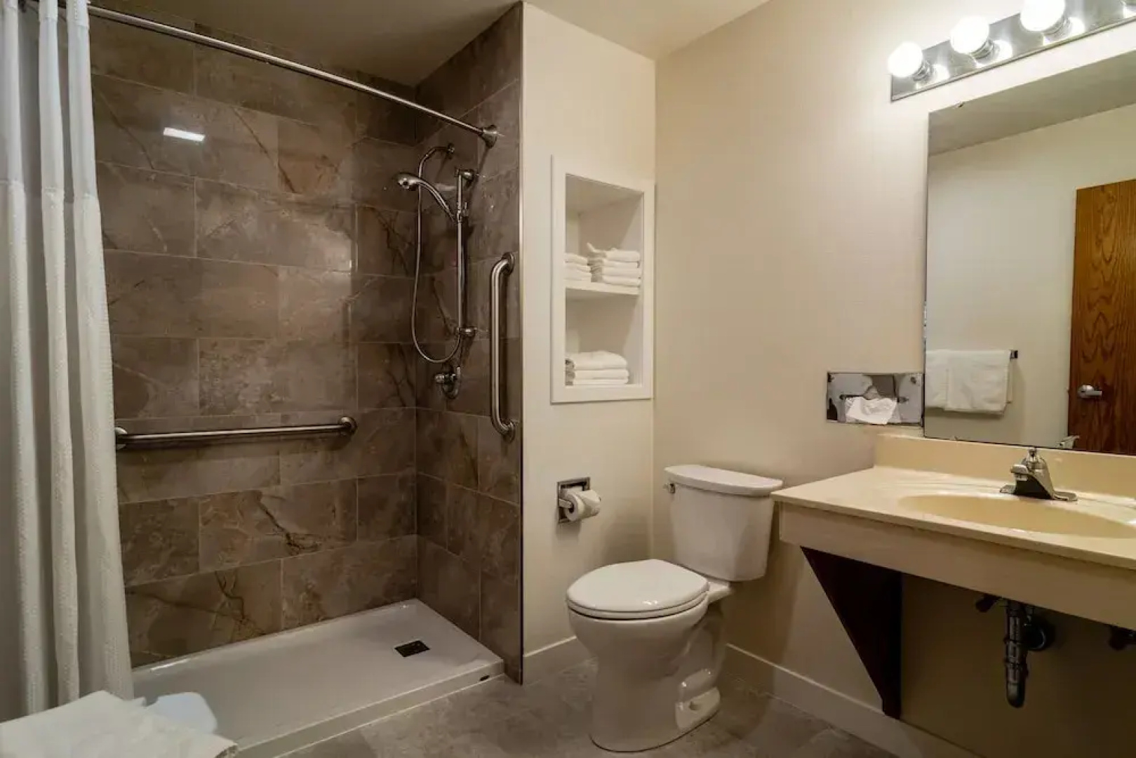 Cedarberry Inn
