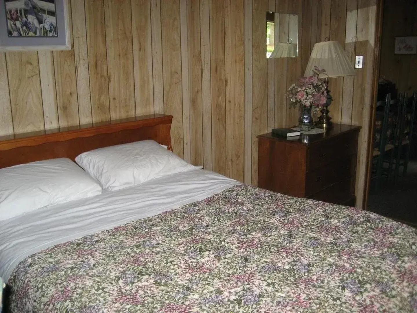 Cramers Point Motel & Cottages