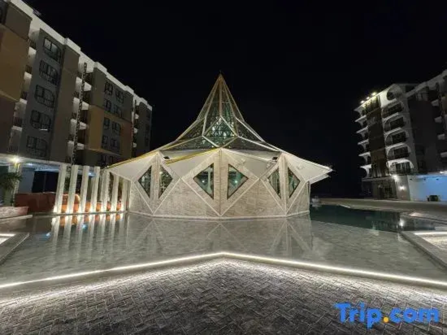 S3 Ayutthaya Hotel