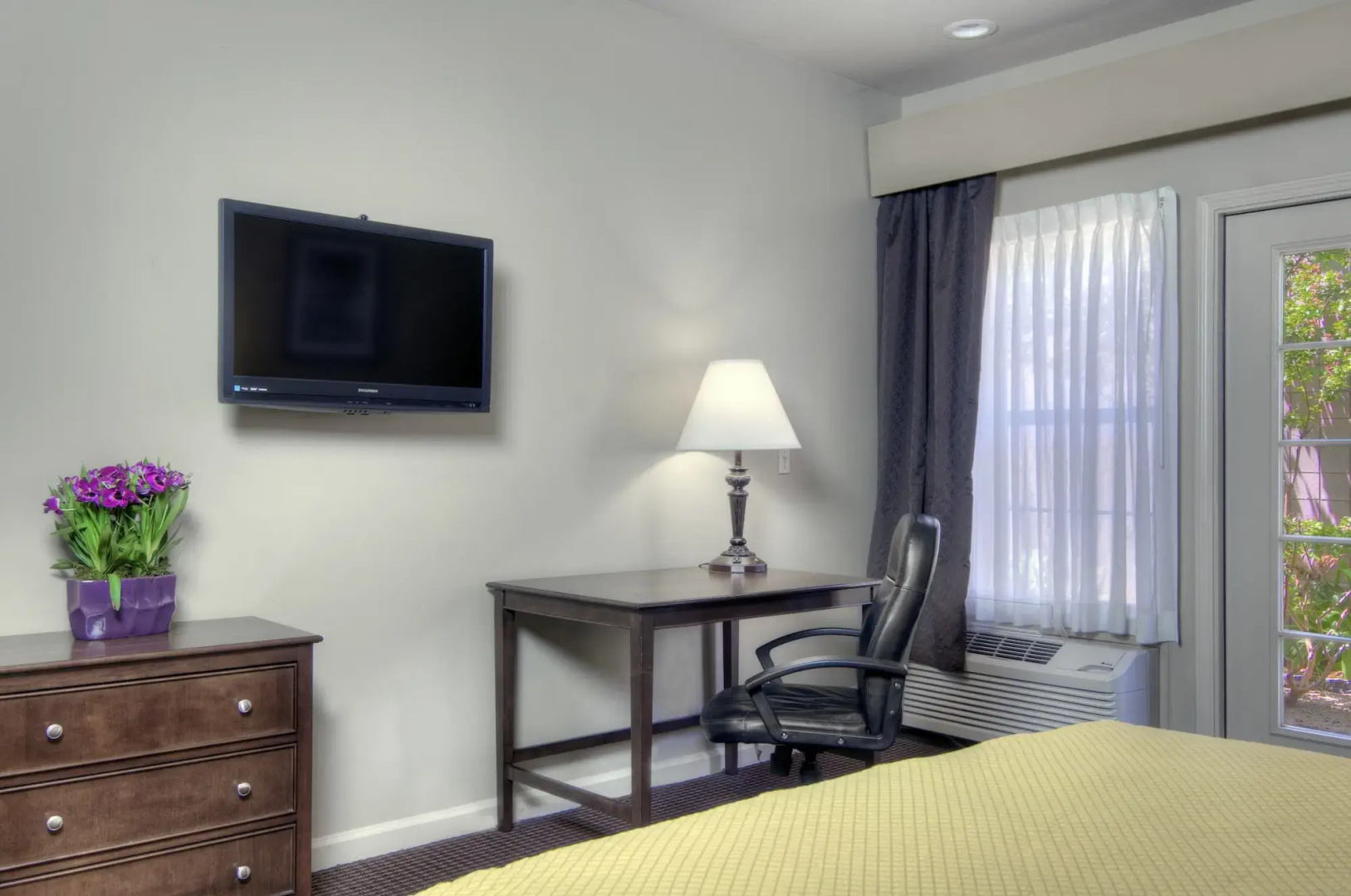 University Park Inn & Suites, an Ascend Collection Hotel