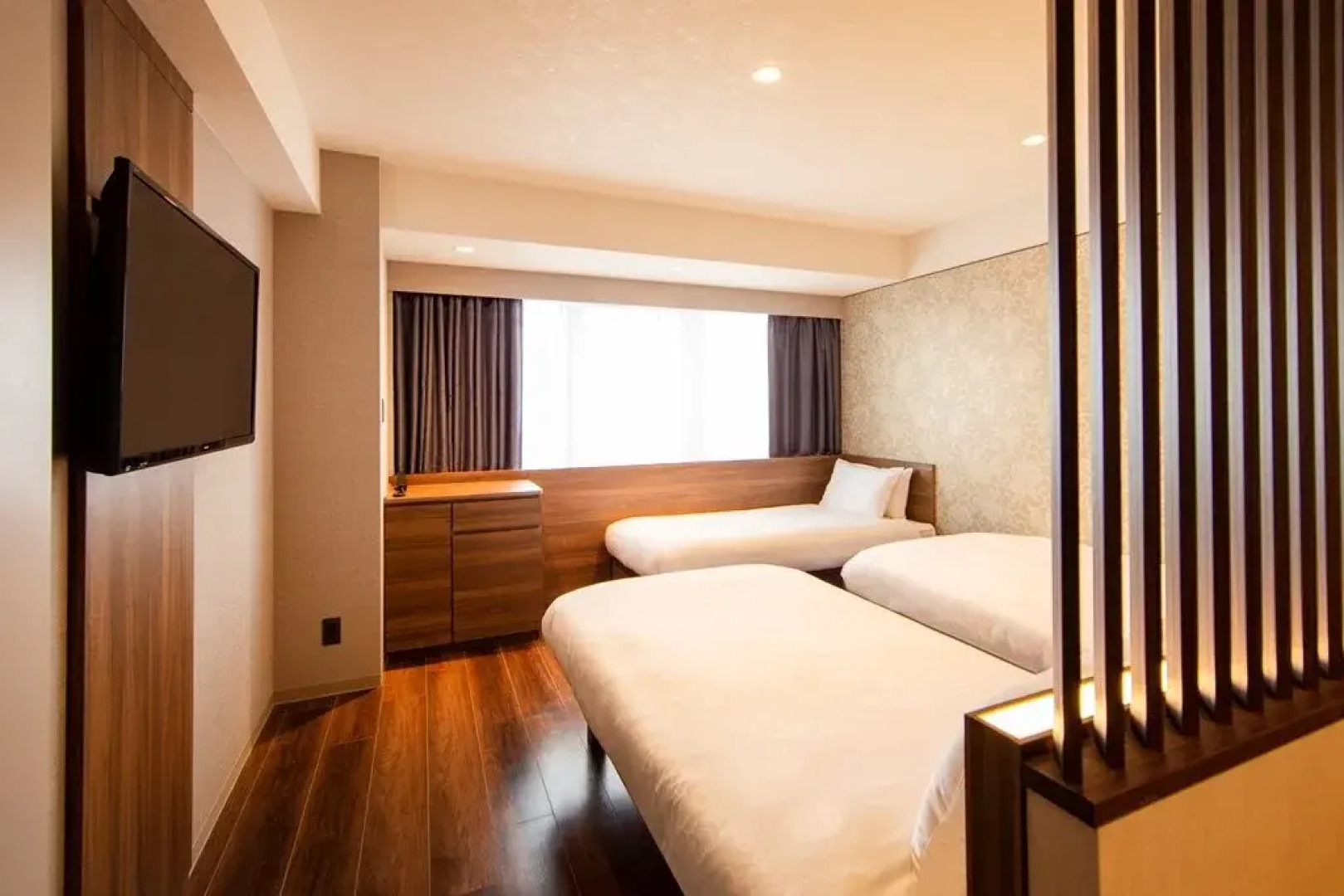 karaksa hotel grande Shin-Osaka Tower