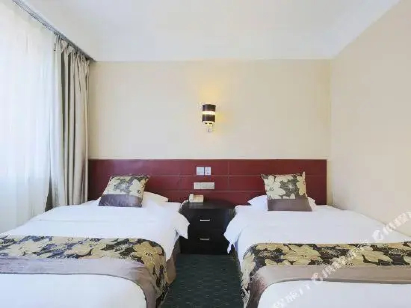 Dunhua Service Building Hotel