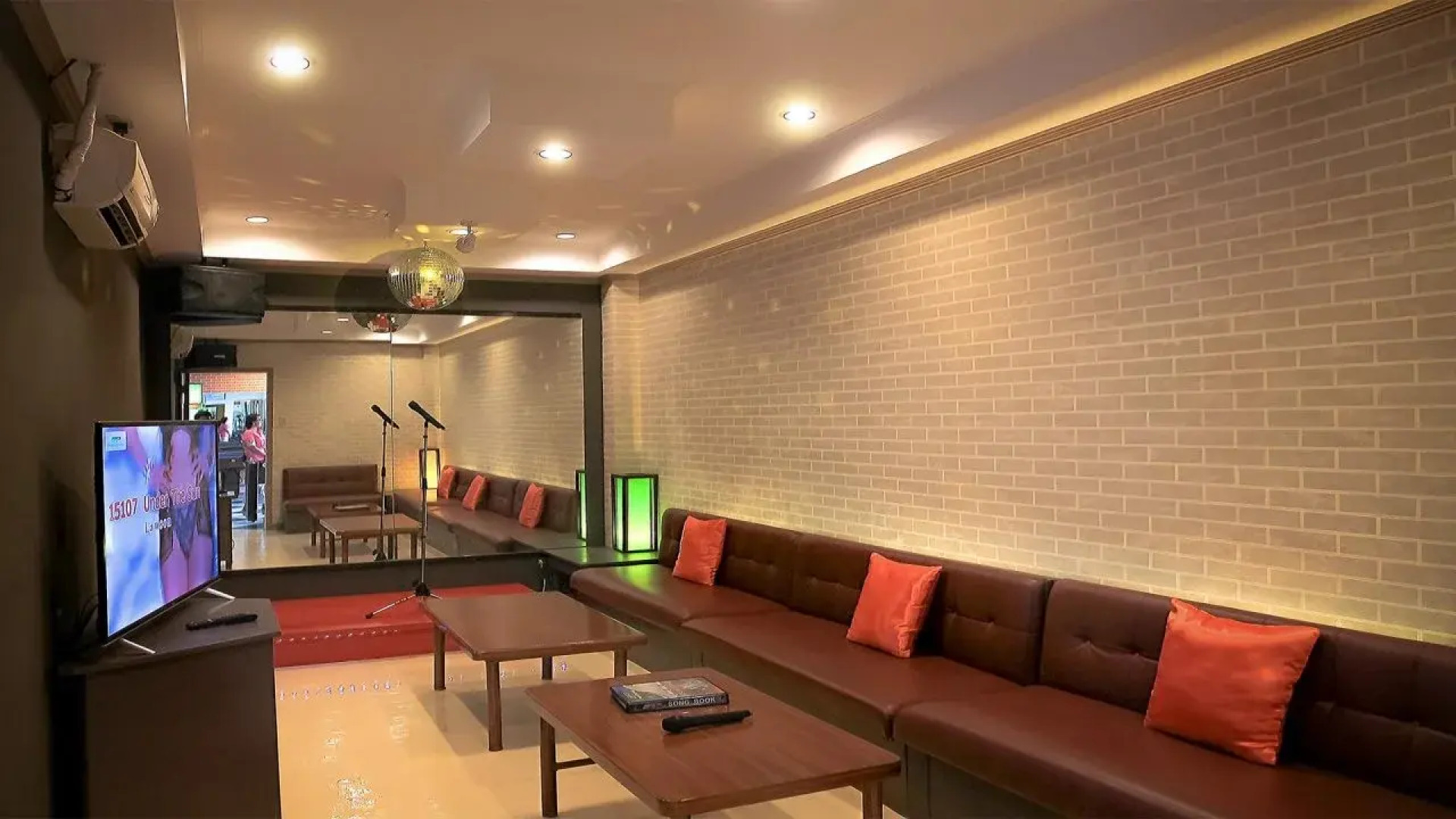 Whiterock Beach Hotel + Waterpark