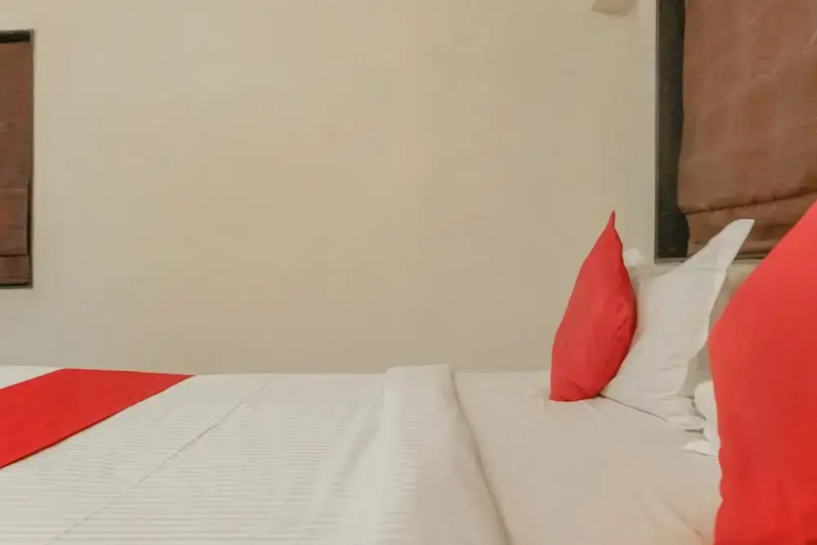 OYO 24674 Hotel Rajshree