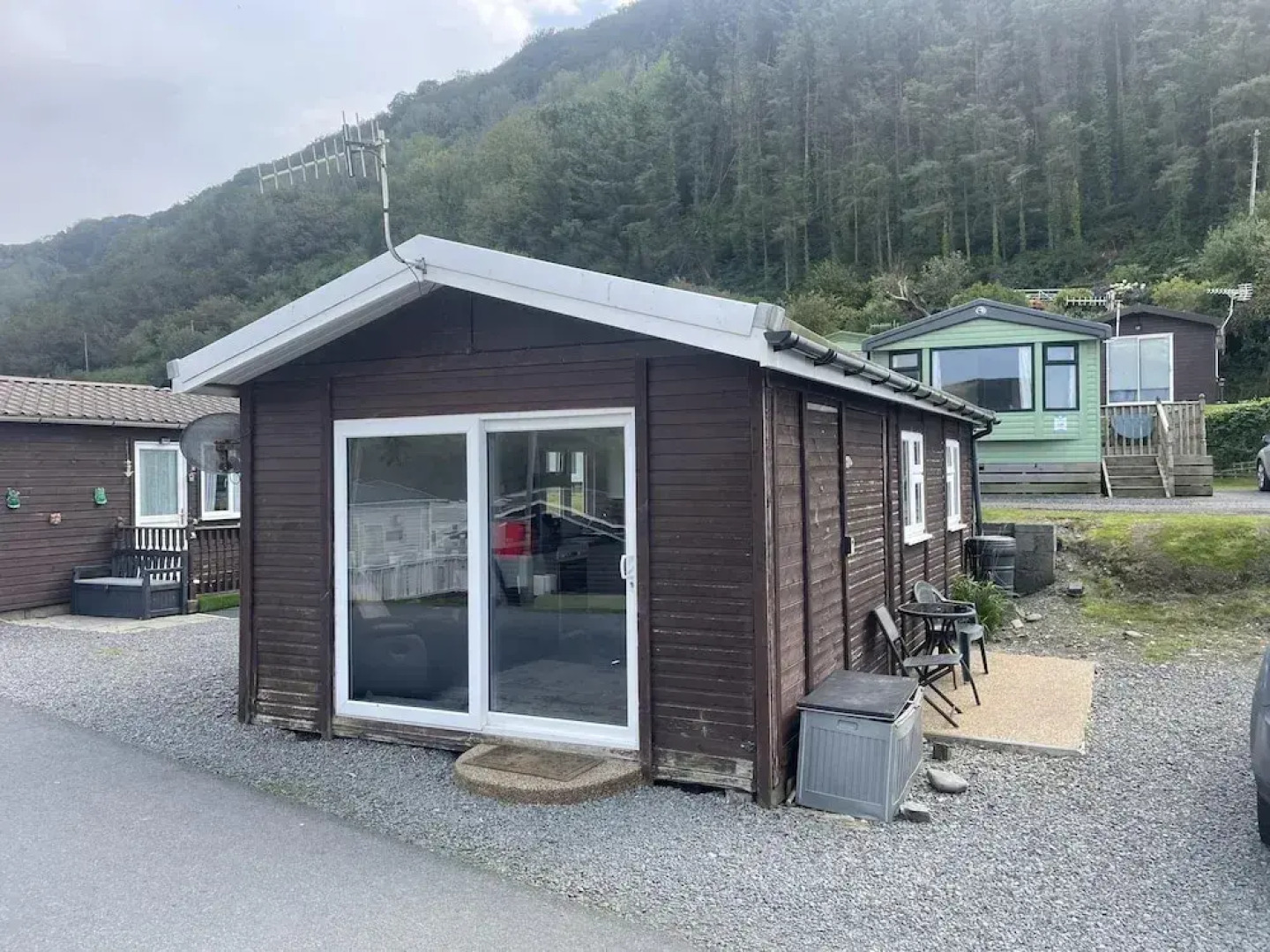 Charming Chalet Nestled in Heart of Clarach Bay