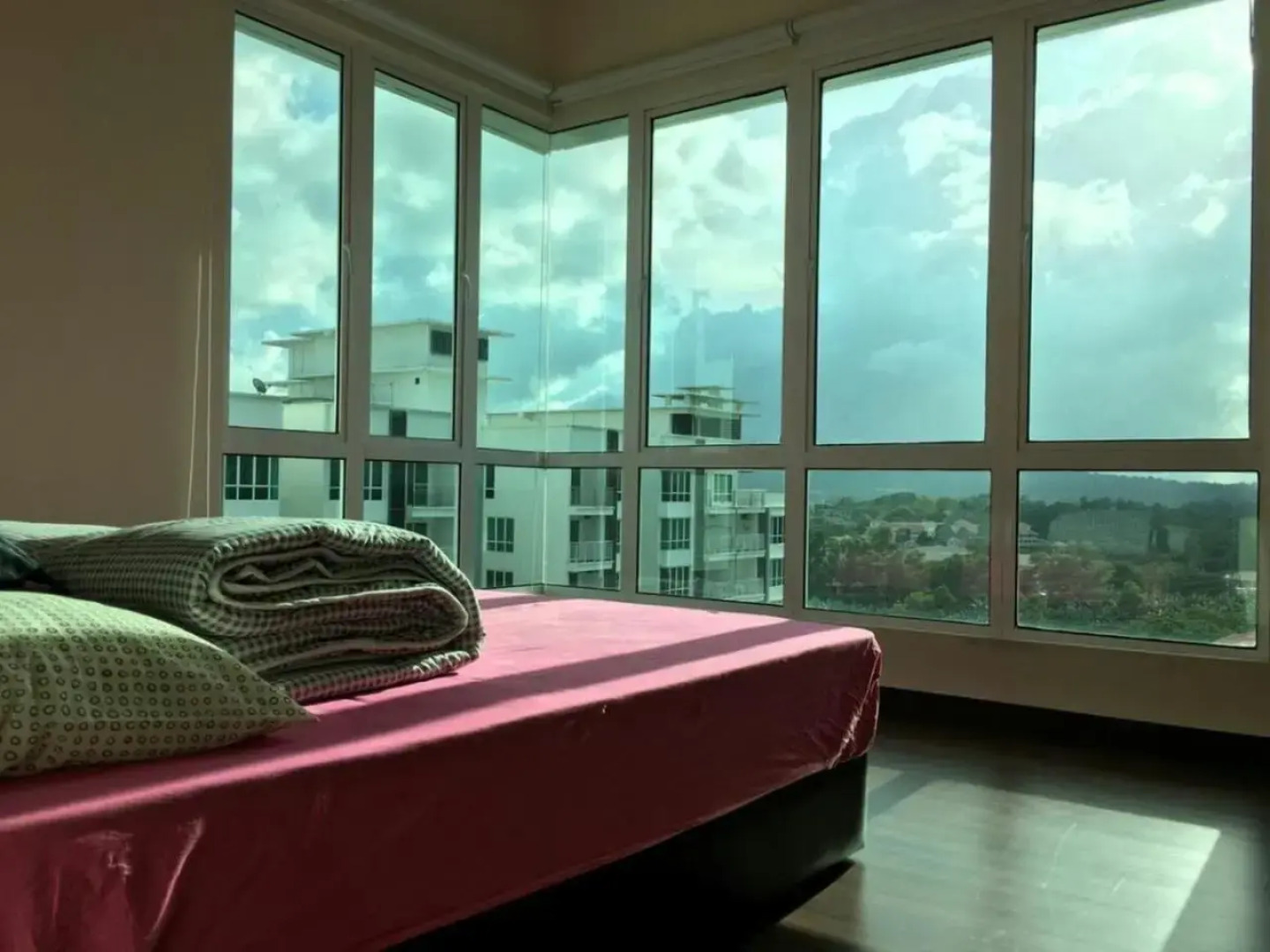 Sandakan Spacious and Comfortable Pool View Condo