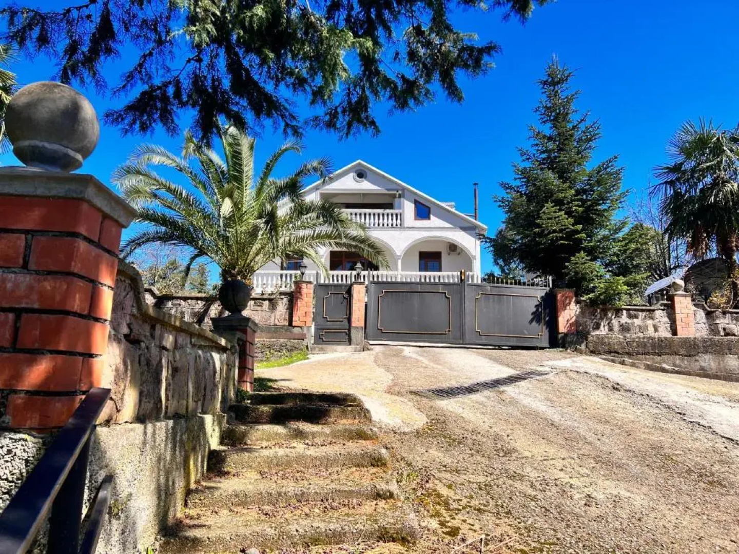 Lisa's Villa in Chakvi