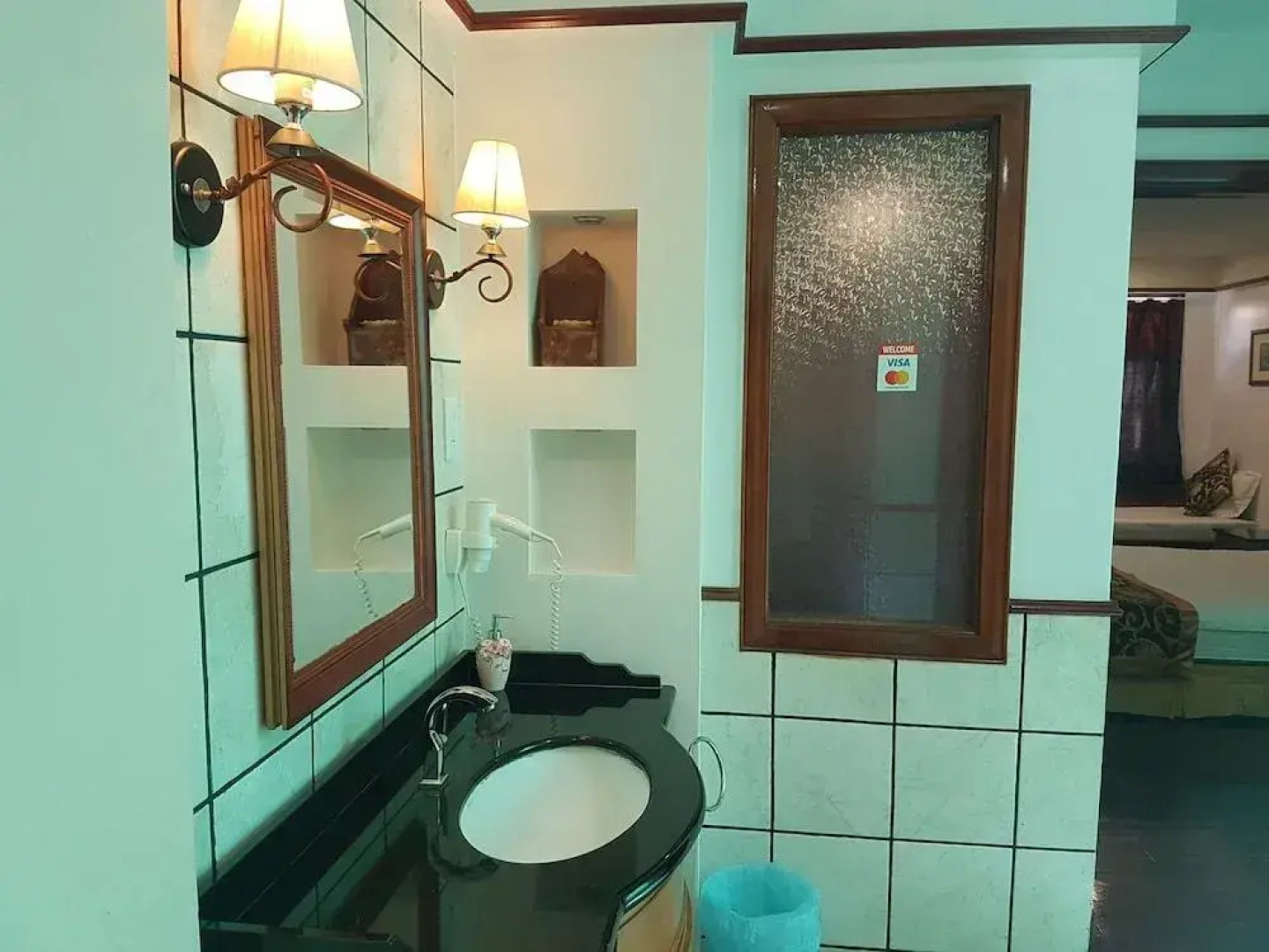 Crystal Private Water Chalet