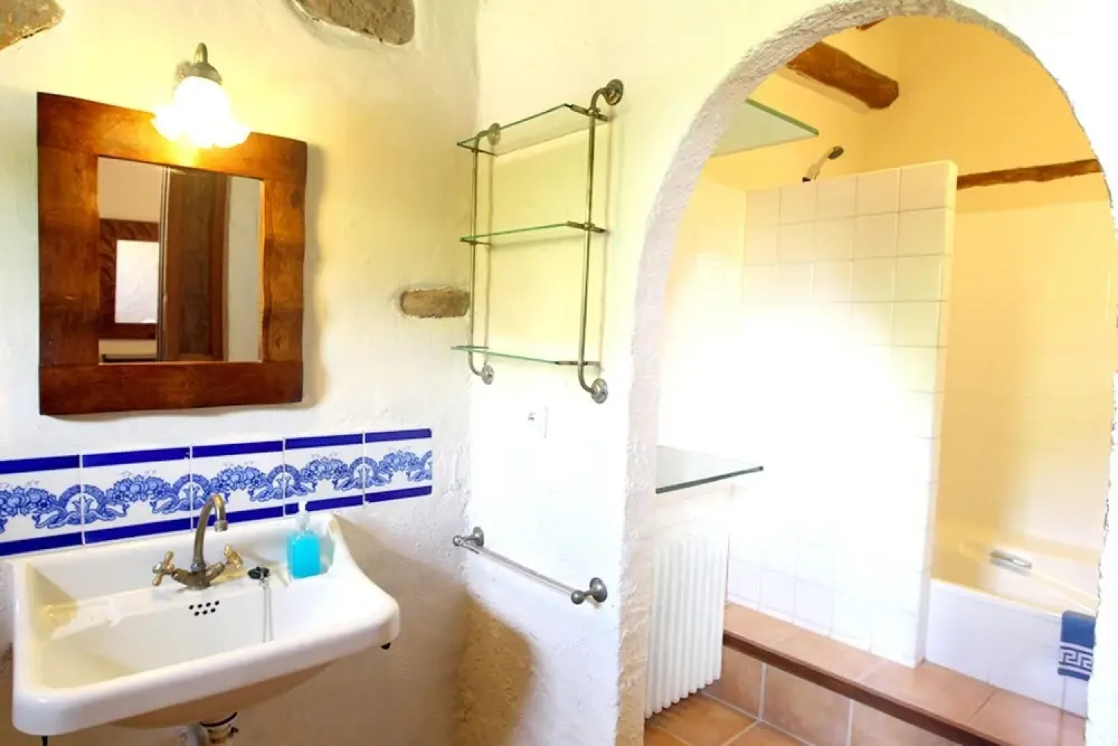 House With 3 Bedrooms in Llampaies, With Pool Access, Enclosed Garden and Wifi Near the Beach