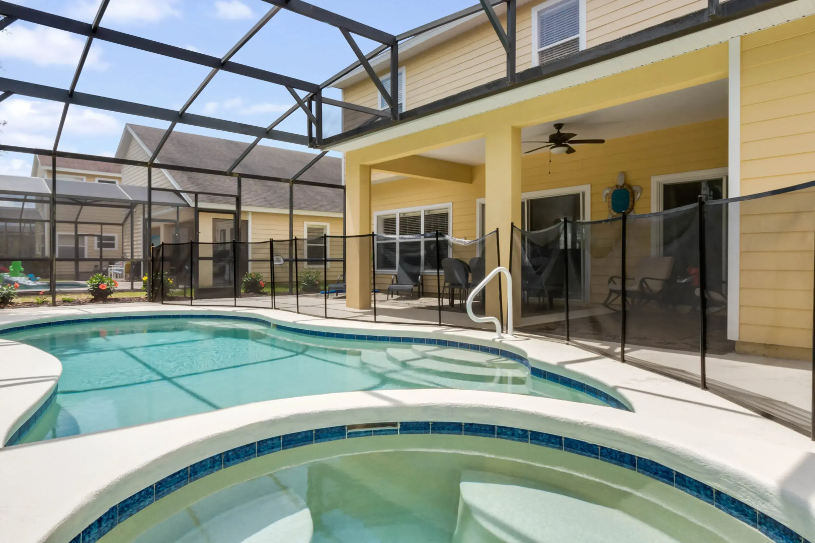 P2149VD - Newly renovated pool/spa home: 10 guests, Davenport, US
