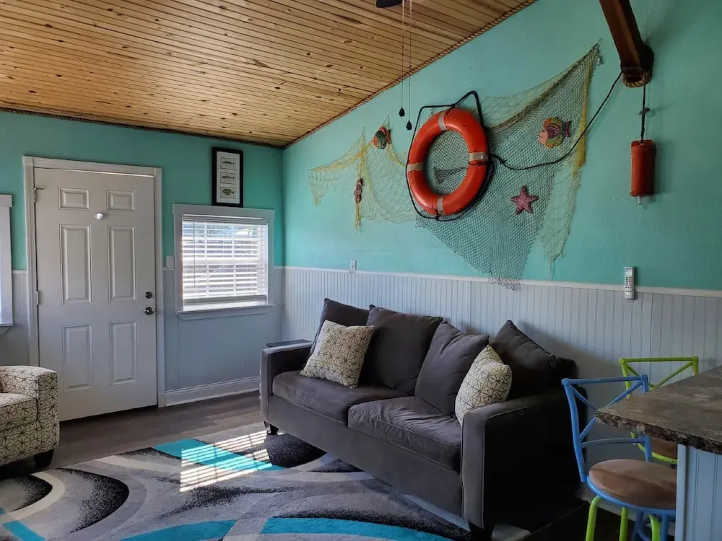 Nautical That One Apartment Near City Attractions by Redawning