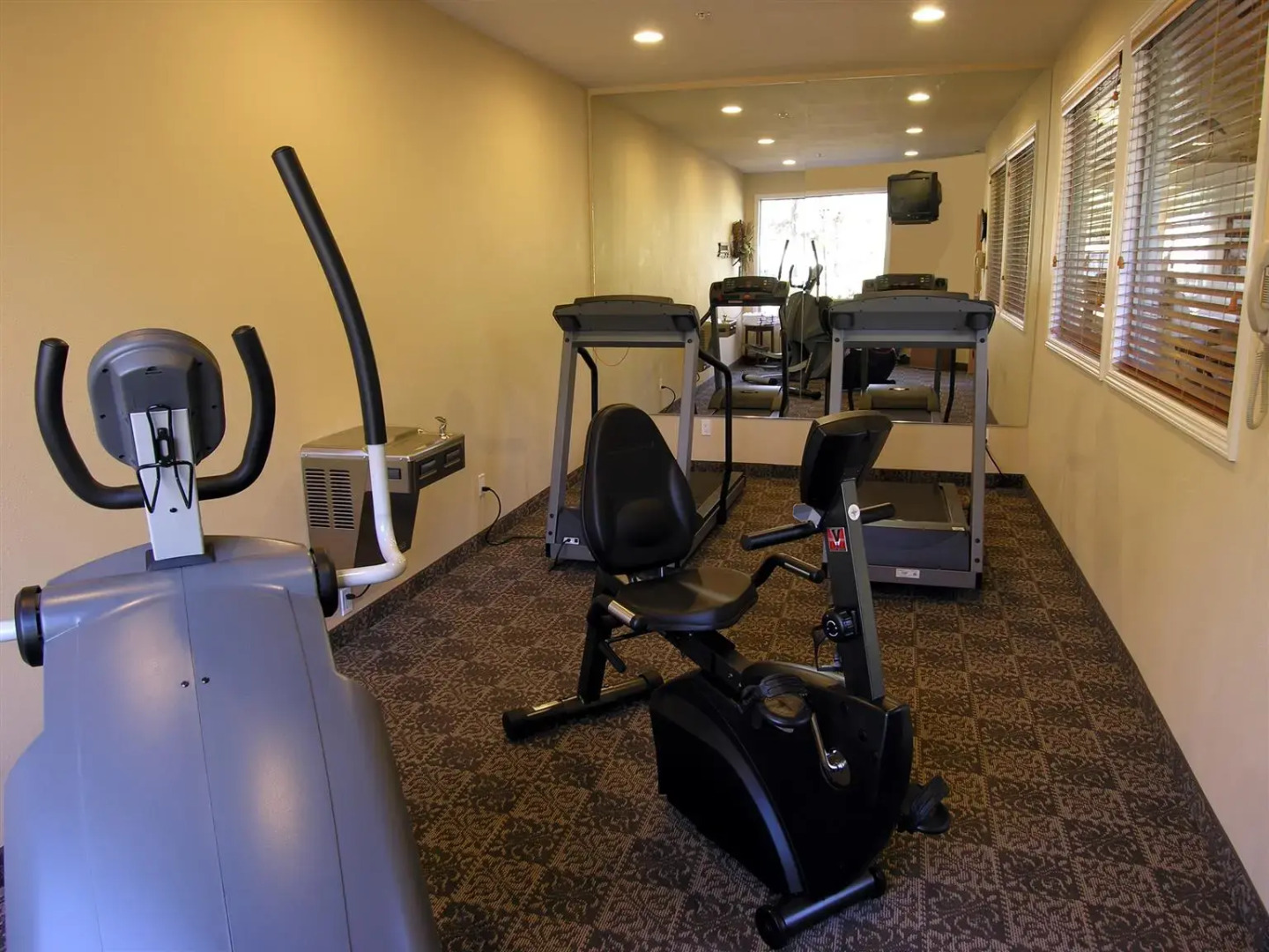 Best Western Lodge At River's Edge