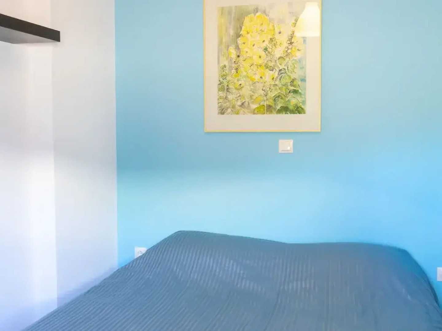 Waterfront Apartment in Central Greece With Swimming Pool