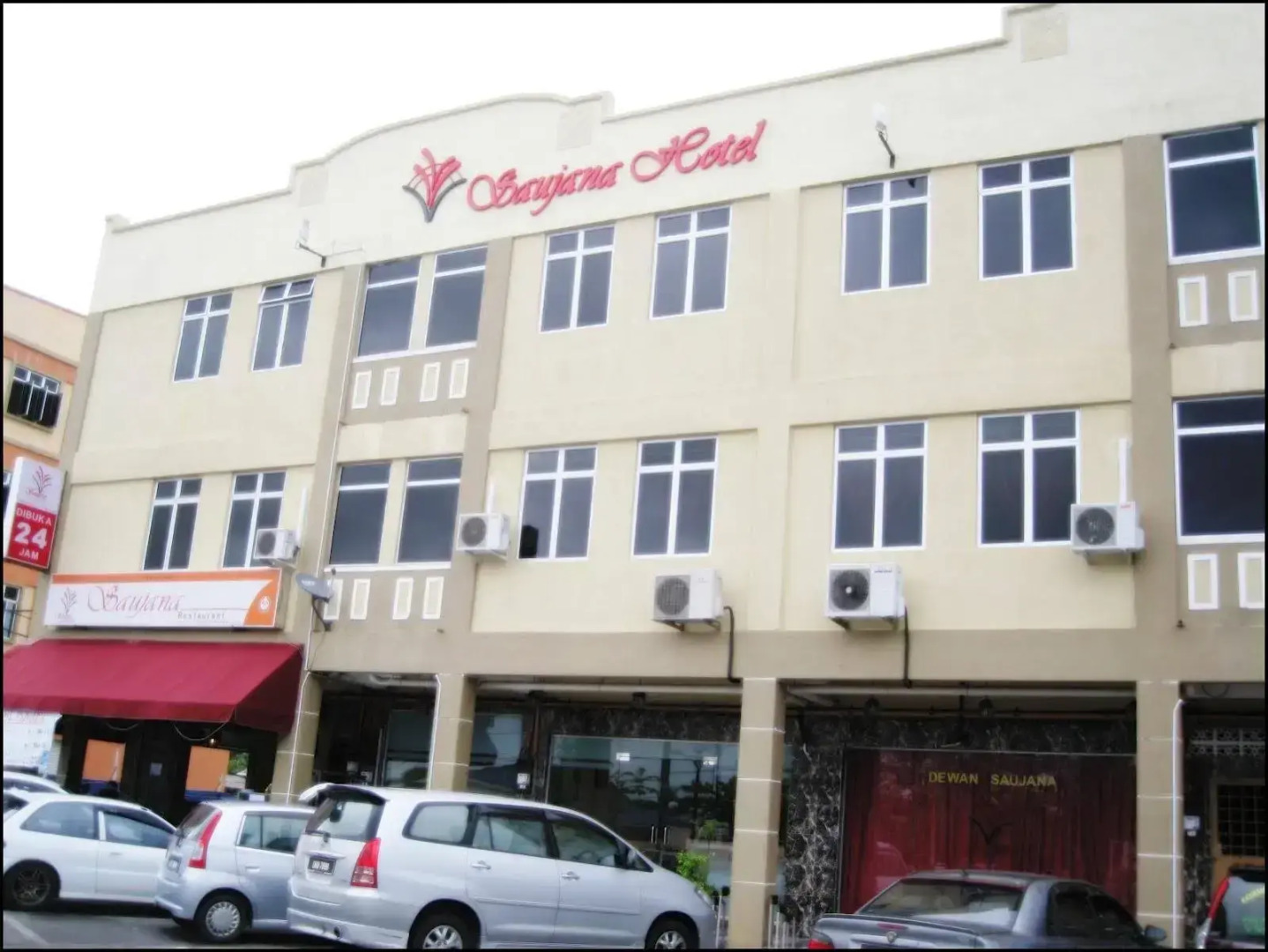 Saujana Hotel And Restaurant