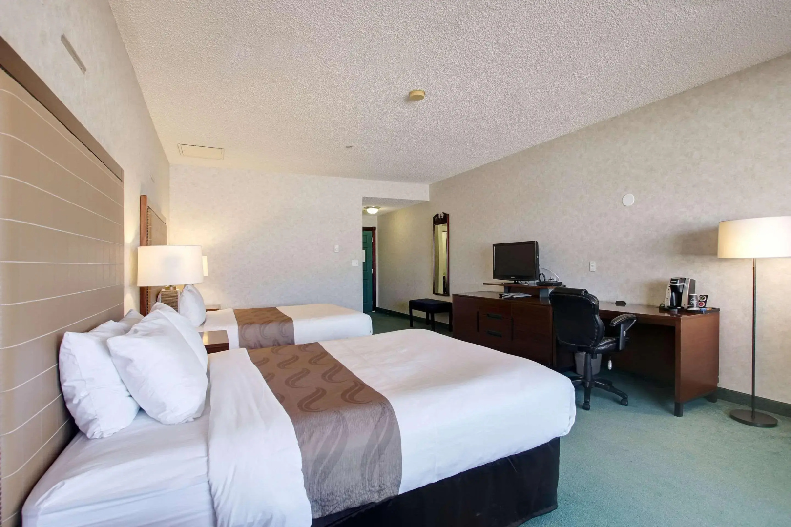 Ramada by Wyndham Nisku Edmonton Airport